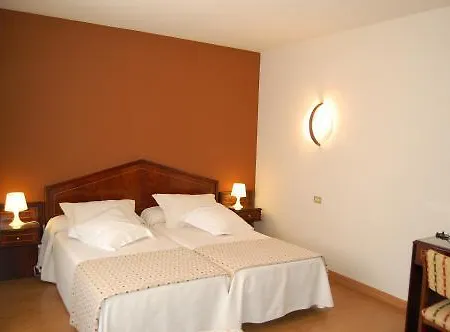 Hotel Loriga 3*